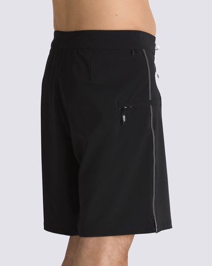 Vans Daily 18'' Boardshorts in Black