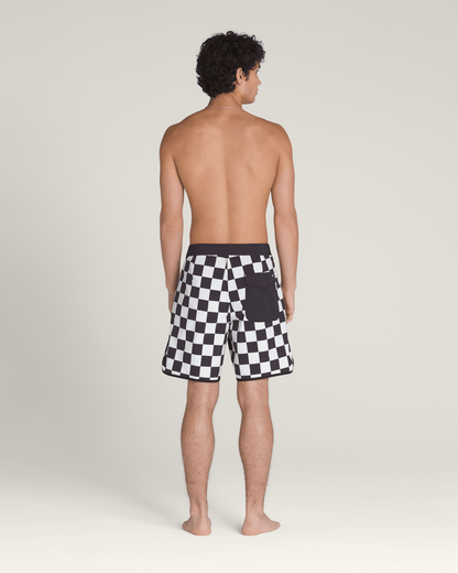 Vans Everride Scalloped 18'' Boardshorts in Black / White