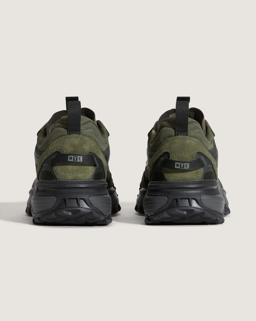 Vans Crosspath XC Shoe in Dark Green