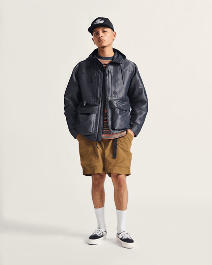 Vans Trek Guide 19'' Shorts in Sepia Brown