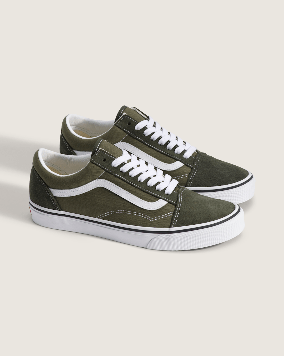 Vans Old Skool Shoe in Obsidian Fern Green
