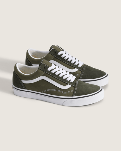 Vans Old Skool Shoe in Obsidian Fern Green