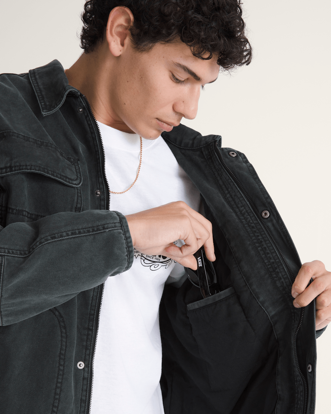 Vans Umber Pigment Canvas Jacket in Black