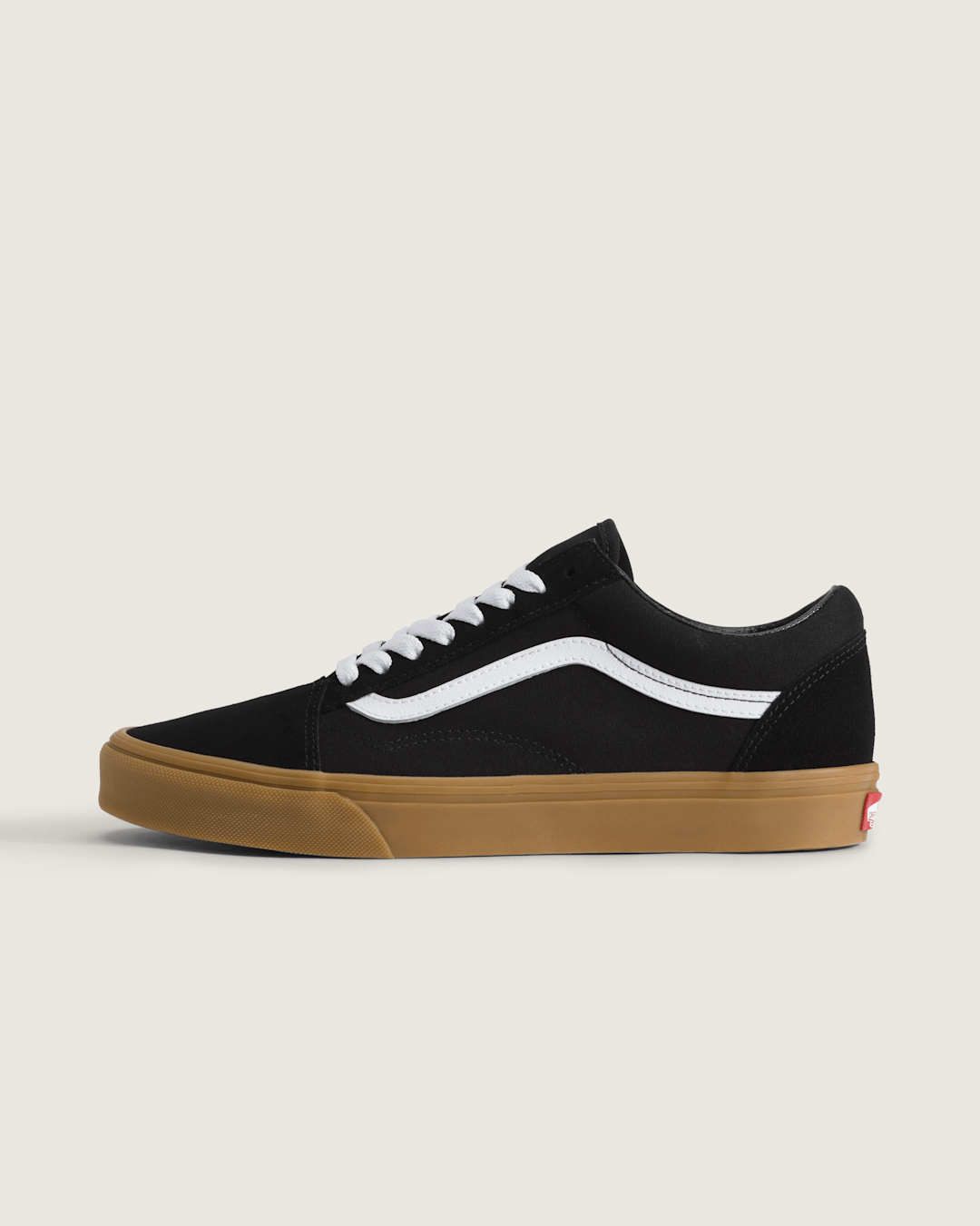 Vans Old Skool Shoe in Gum Black