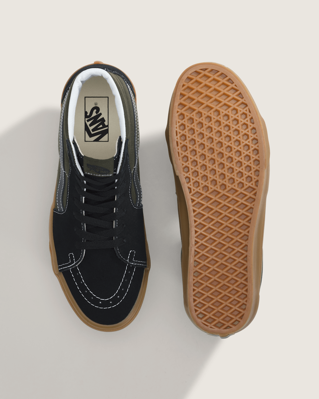 Vans Sk8-Hi Shoe in Gum Obsidian Fern Green