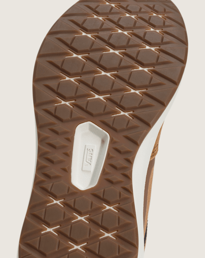 Vans UltraRange 2.0 Shoe in Chipmunk Brown