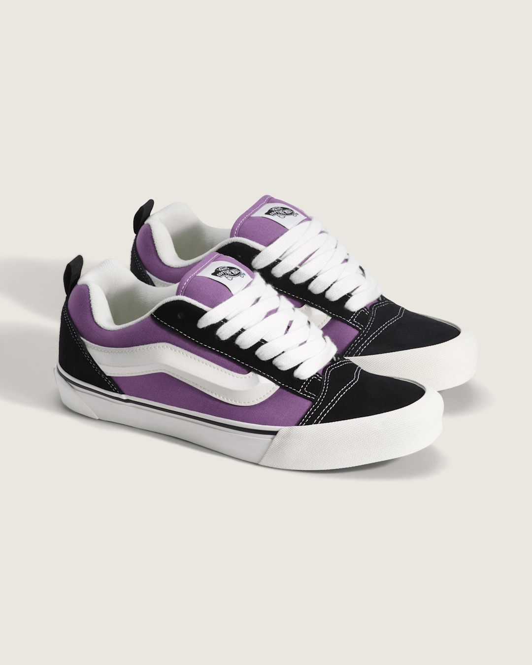 Vans Knu Skool Shoe in Purple / Black
