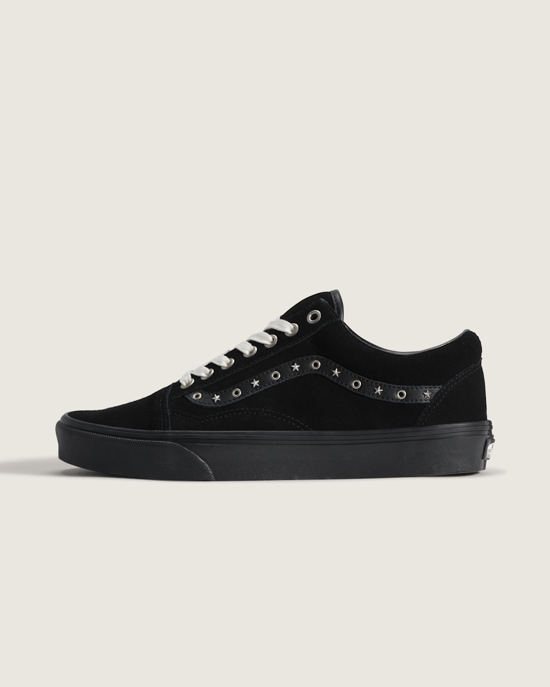 Vans Old Skool Shoe in Black