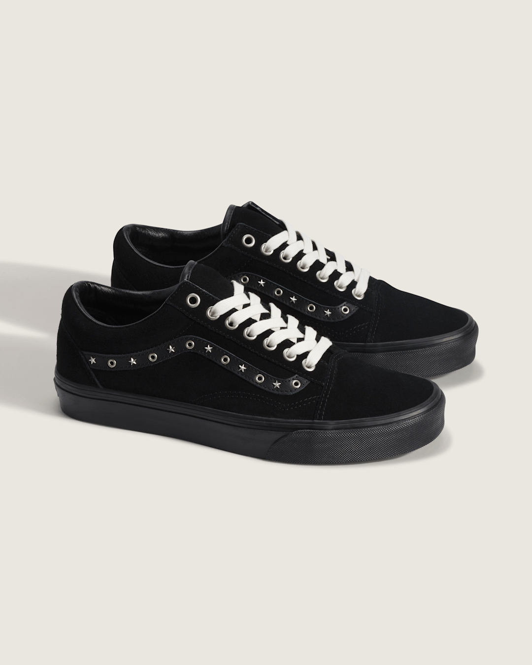 Vans Old Skool Shoe in Black