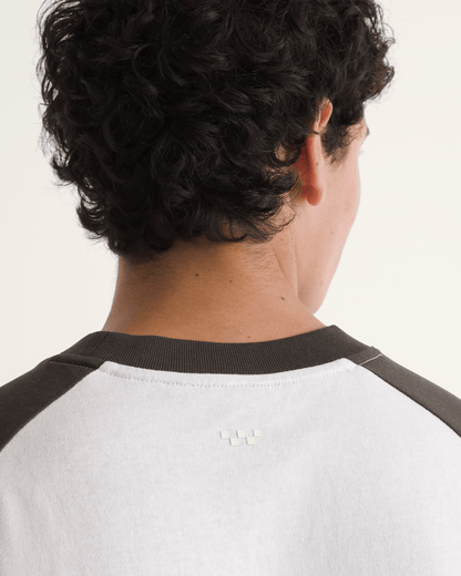 Vans Standard Raglan T-Shirt in Faded Black / Egret White