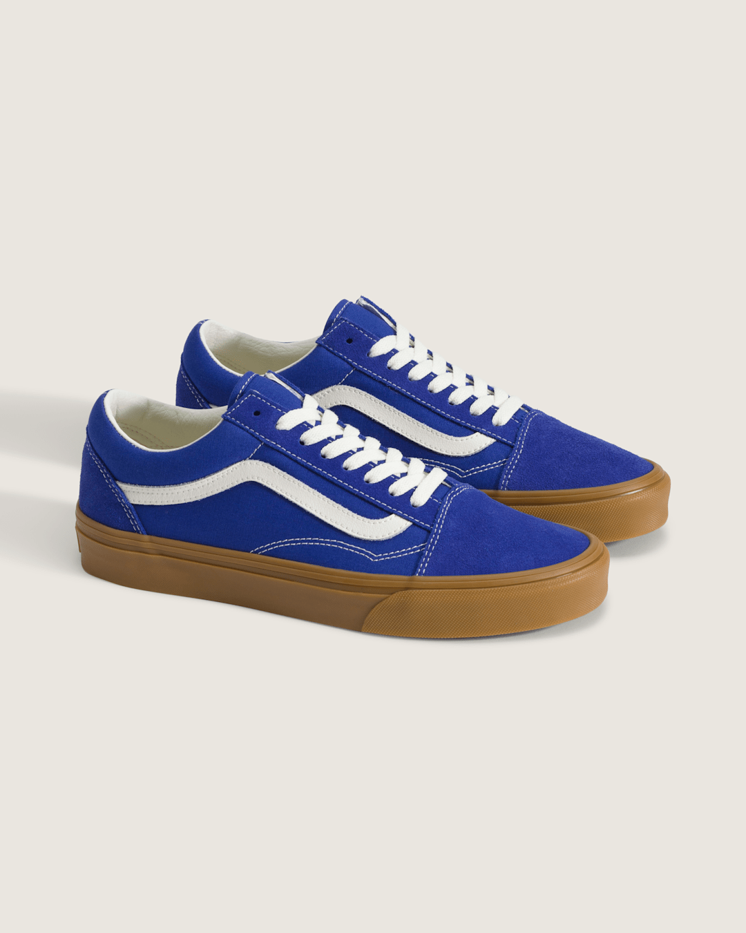 Vans Old Skool Shoe in Gum Royal Cobalt Blue
