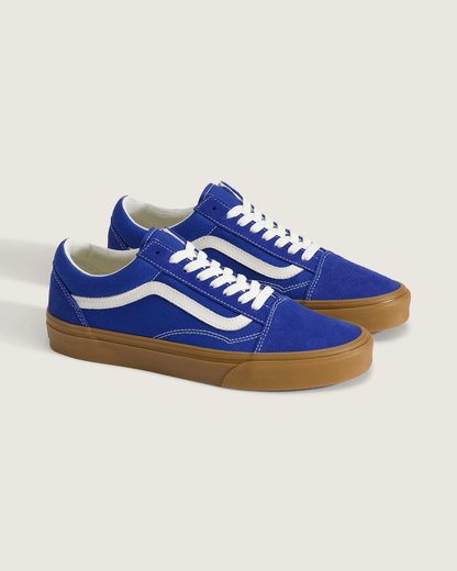 Vans Old Skool Shoe in Gum Royal Cobalt Blue