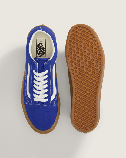 Vans Old Skool Shoe in Gum Royal Cobalt Blue