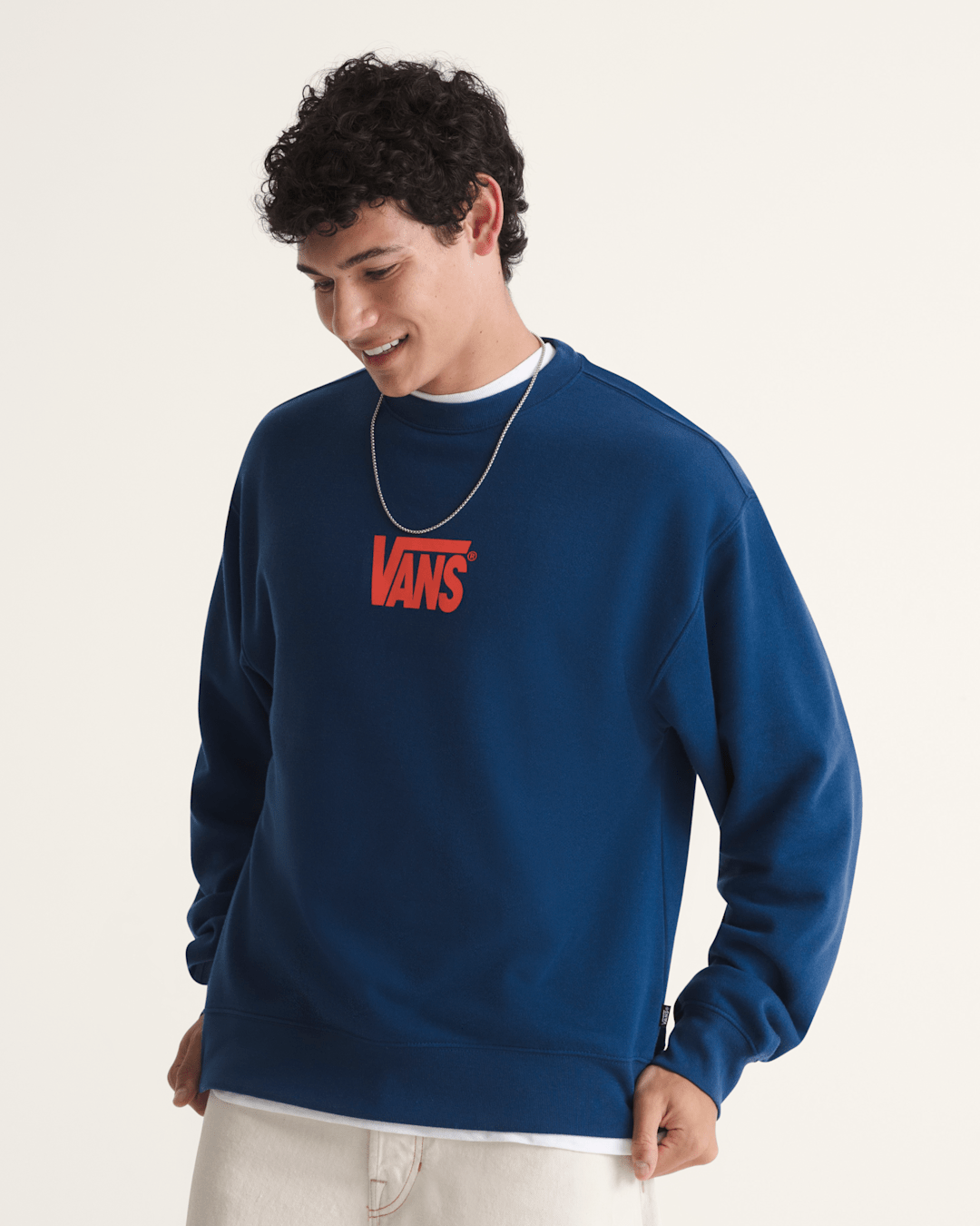 Vans Stretch Logo Crew Sweatshirt in Deep Indig Blue / Flame Red