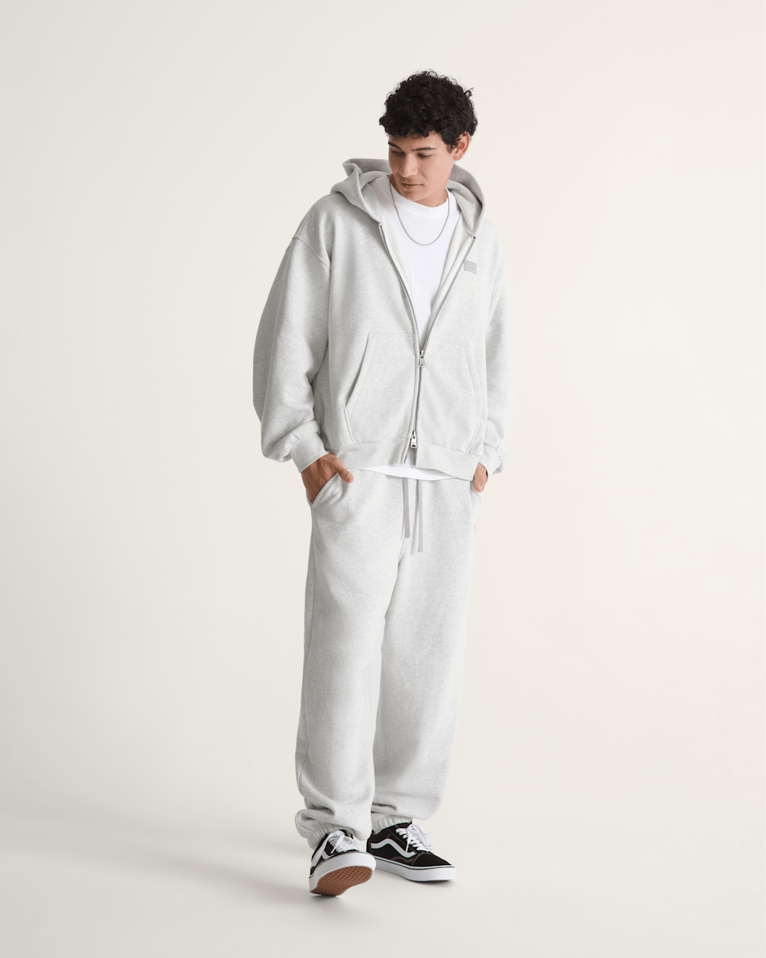 Vans Premium Fleece Sweat Pants in Ash Heather Grey
