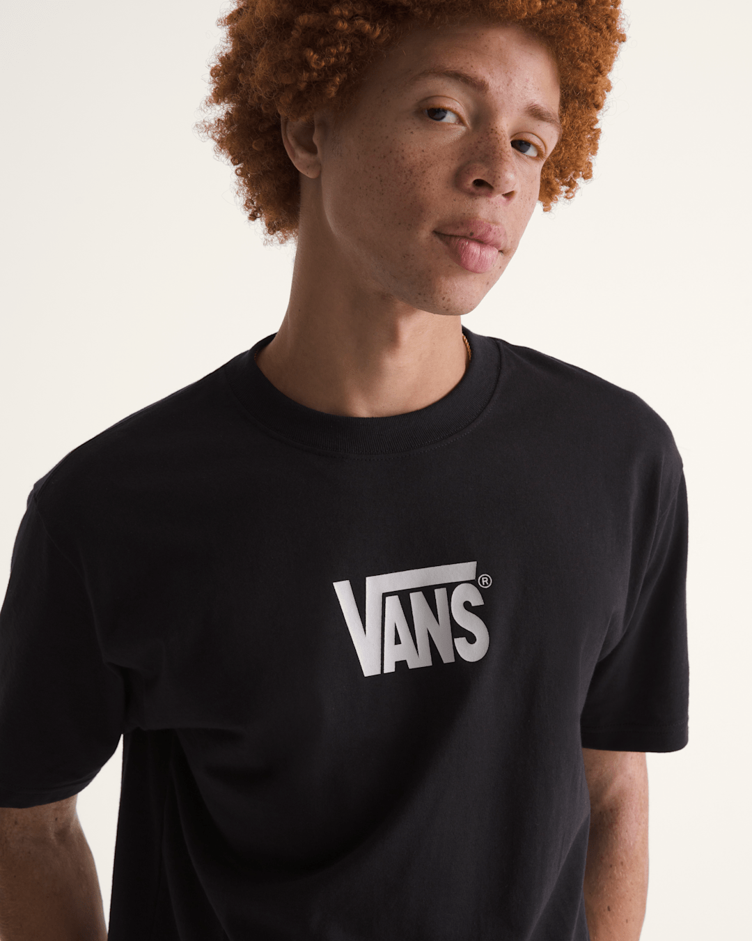 Vans Stretch Logo T-Shirt in Black / White