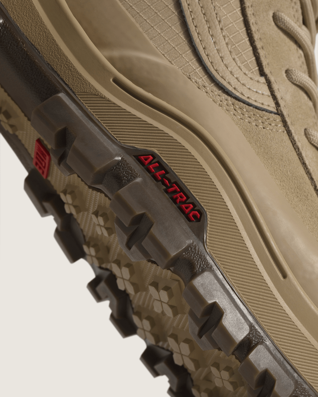 Vans Sk8-Hi GORE-TEX Insulated Shoe in Incense Brown