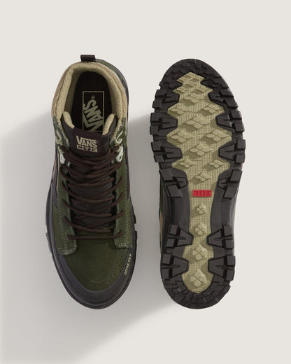 Vans Sk8-Hi GORE-TEX Insulated Shoe in Dark Green / Dark Brown