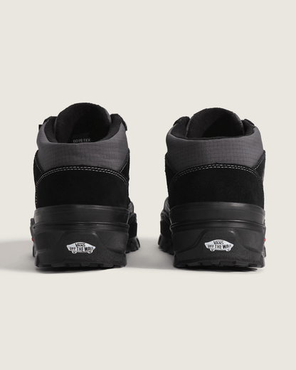 Vans Mountain Mid GORE-TEX Insulated Shoe in Black