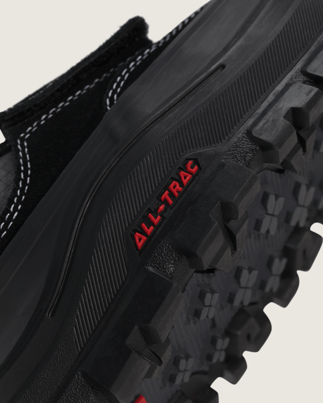 Vans Mountain Mid GORE-TEX Insulated Shoe in Black
