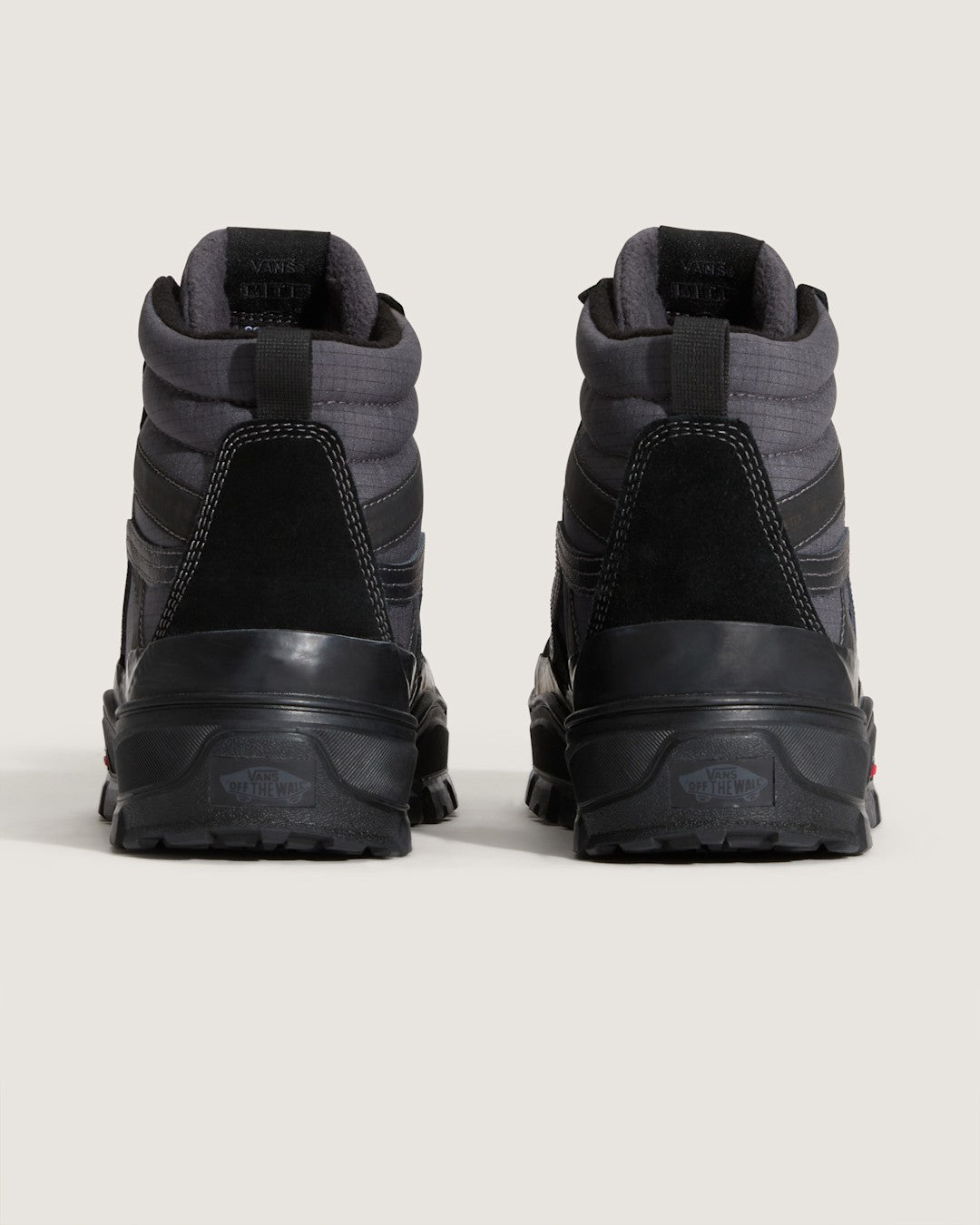 Vans Sk8-Hi GORE-TEX Insulated Shoe in Black