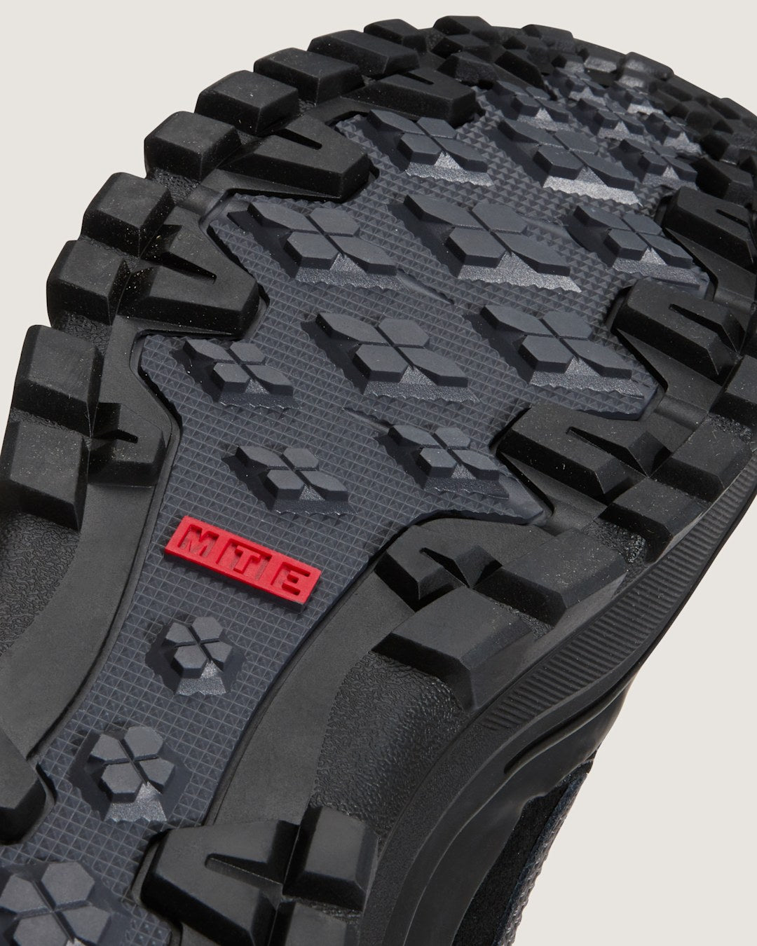 Vans Sk8-Hi GORE-TEX Insulated Shoe in Black
