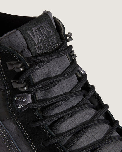 Vans Sk8-Hi GORE-TEX Insulated Shoe in Black