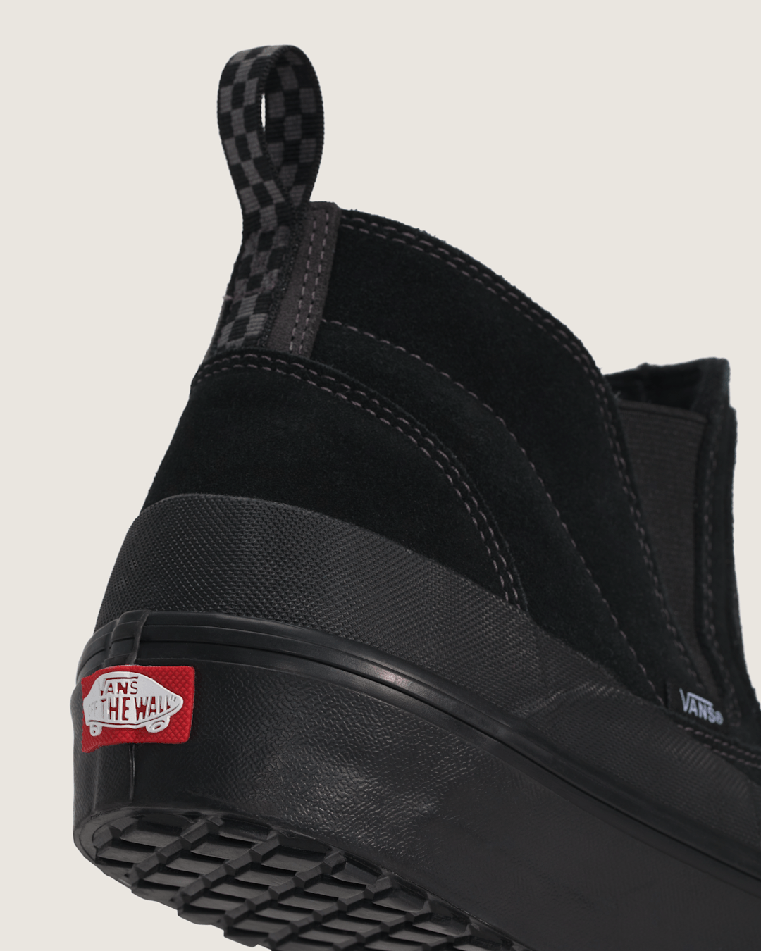 Vans Mid-Slip Insulated Shoe in Black