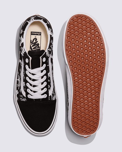 Vans Customs Old Skool Shoe in Customs