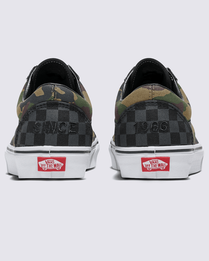 Vans Customs Old Skool Shoe in Customs