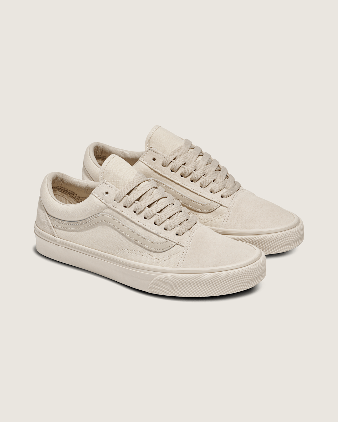 Vans Old Skool Shoe in Marshmallow White
