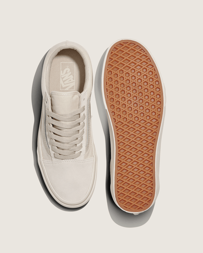 Vans Old Skool Shoe in Marshmallow White