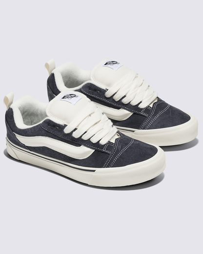 Vans Knu Skool Shoe in Dark Grey