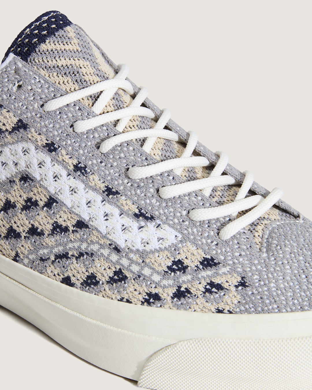 Vans Premium Old Skool Shoe in Geo Check Frost Grey