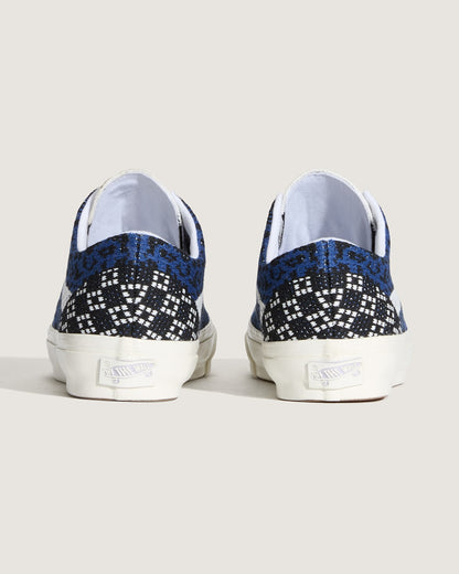 Vans Premium Old Skool Shoe in Cheetah Navy Blue
