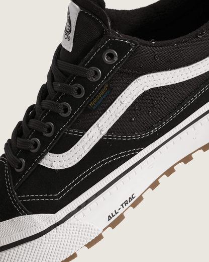 Vans Old Skool Waterproof Insulated Shoe in Black / White