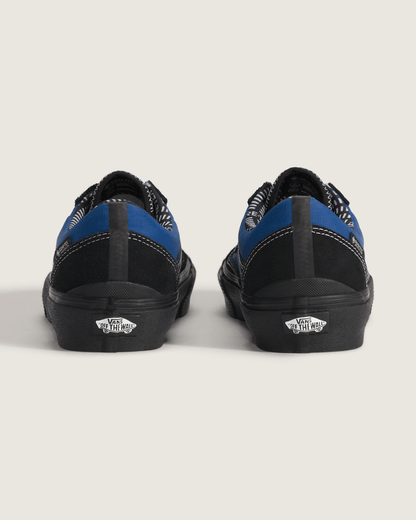 Vans Old Skool GORE-TEX Shoe in Black / Blue