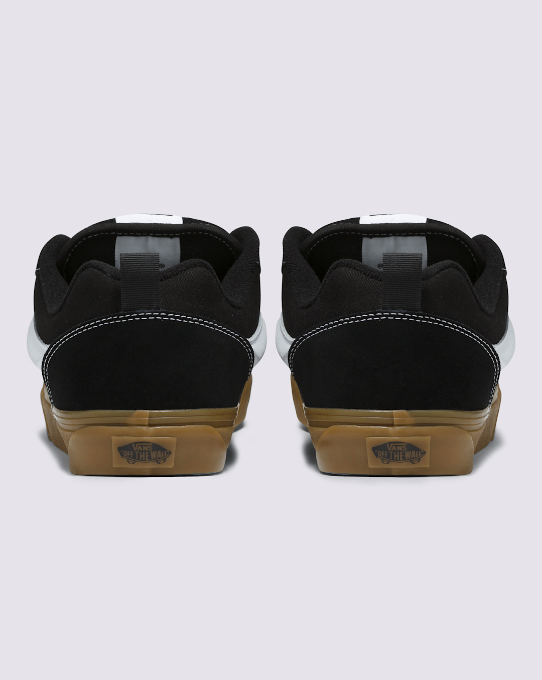 Vans Knu Skool Shoe in Black / Gum