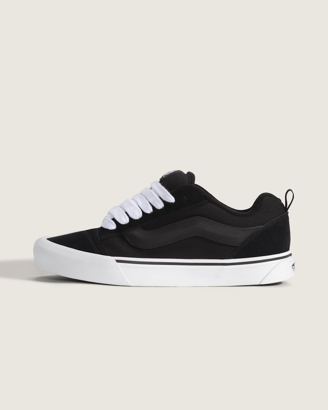 Vans Knu Skool Shoe in Black