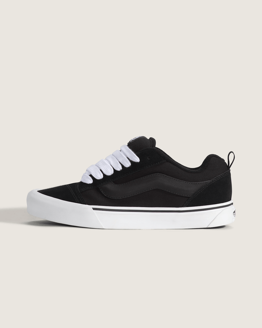 Vans Knu Skool Shoe in Black