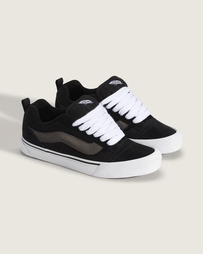 Vans Knu Skool Shoe in Black