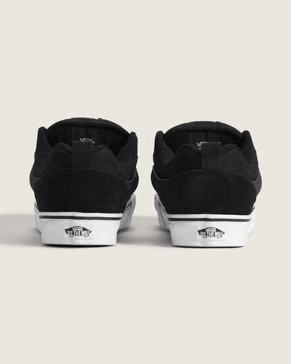 Vans Knu Skool Shoe in Black