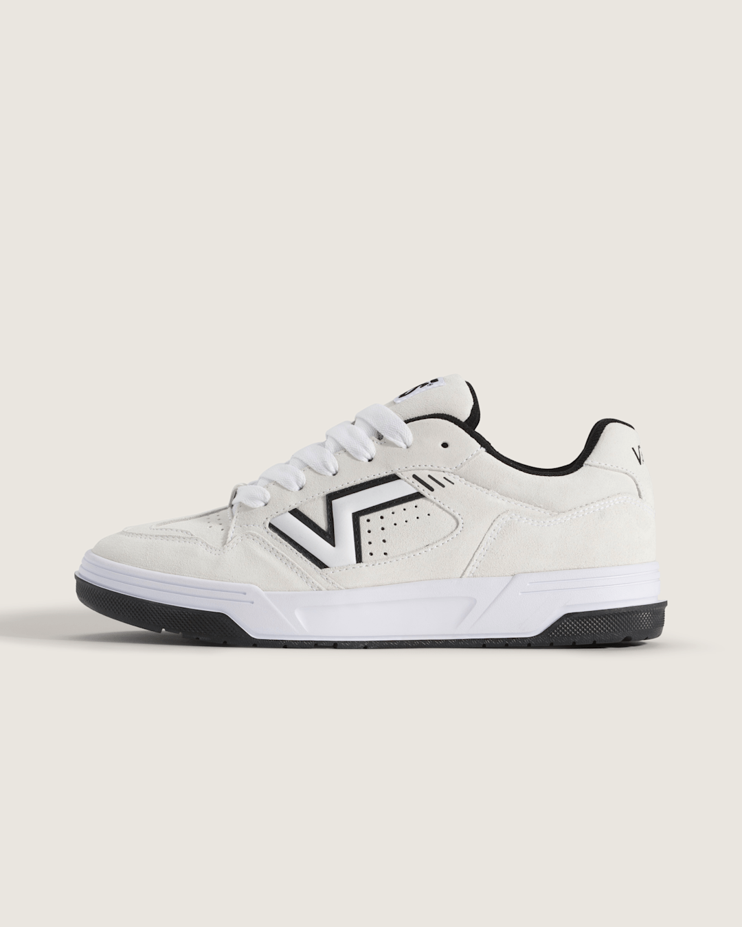 Vans Upland Shoe in True White / Black