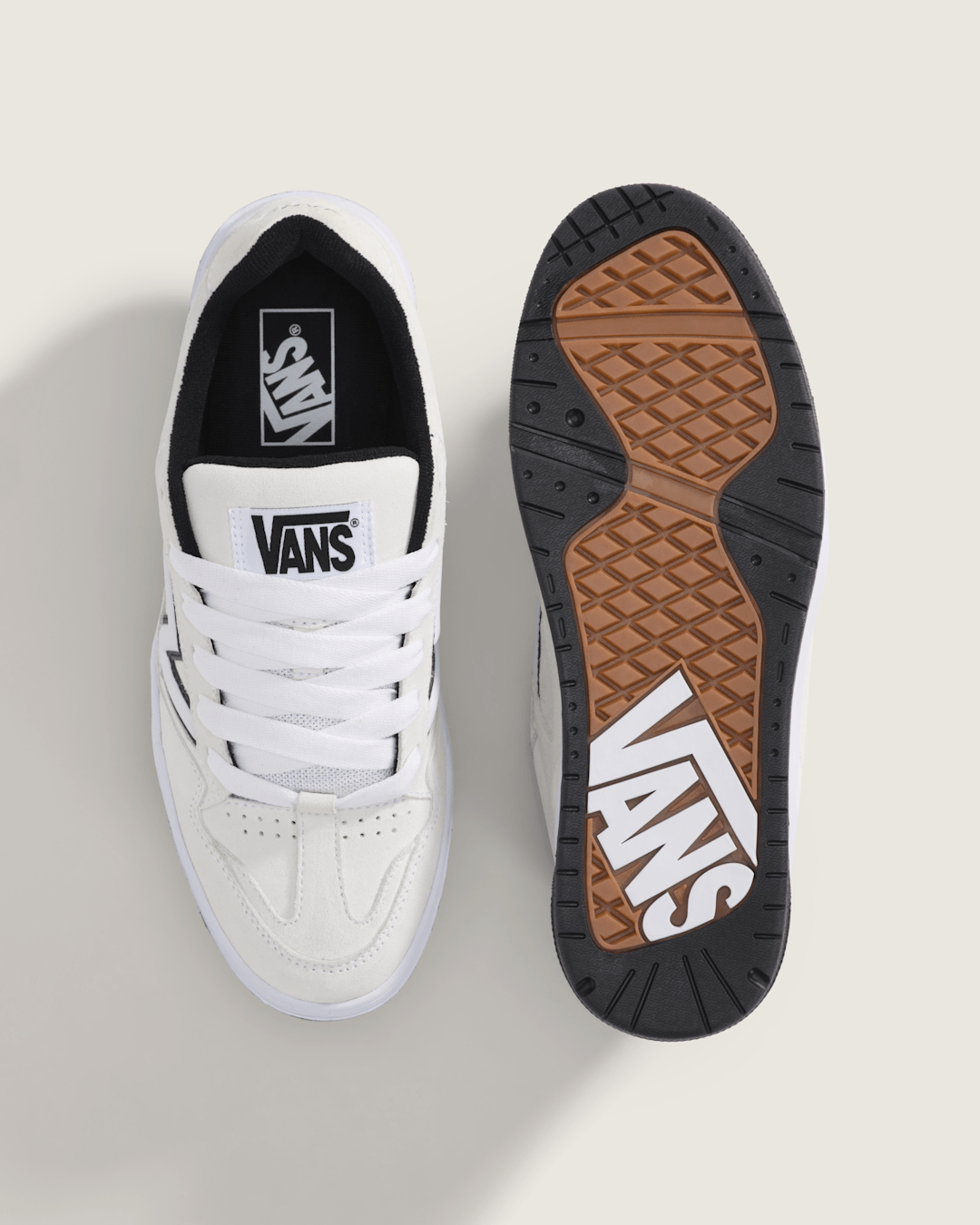 Vans Upland Shoe in True White / Black