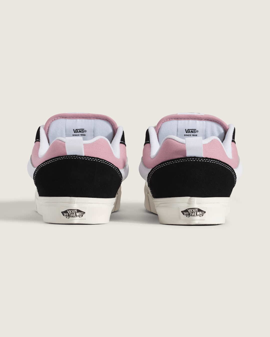 Vans Knu Skool Shoe in Black / Pink