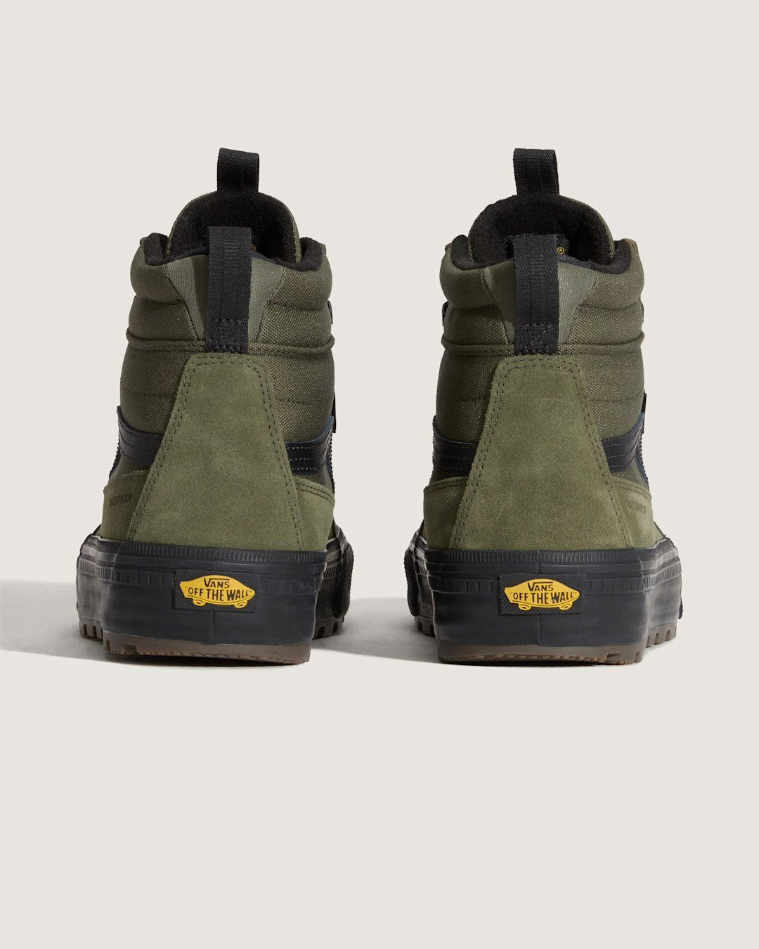 Vans Sk8-Hi Waterproof Insulated Shoe in Green / Black