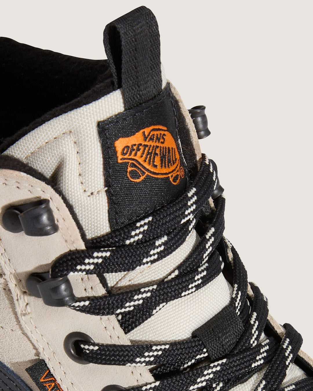 Vans Sk8-Hi Waterproof Insulated Shoe in Oatmeal Beige / Black