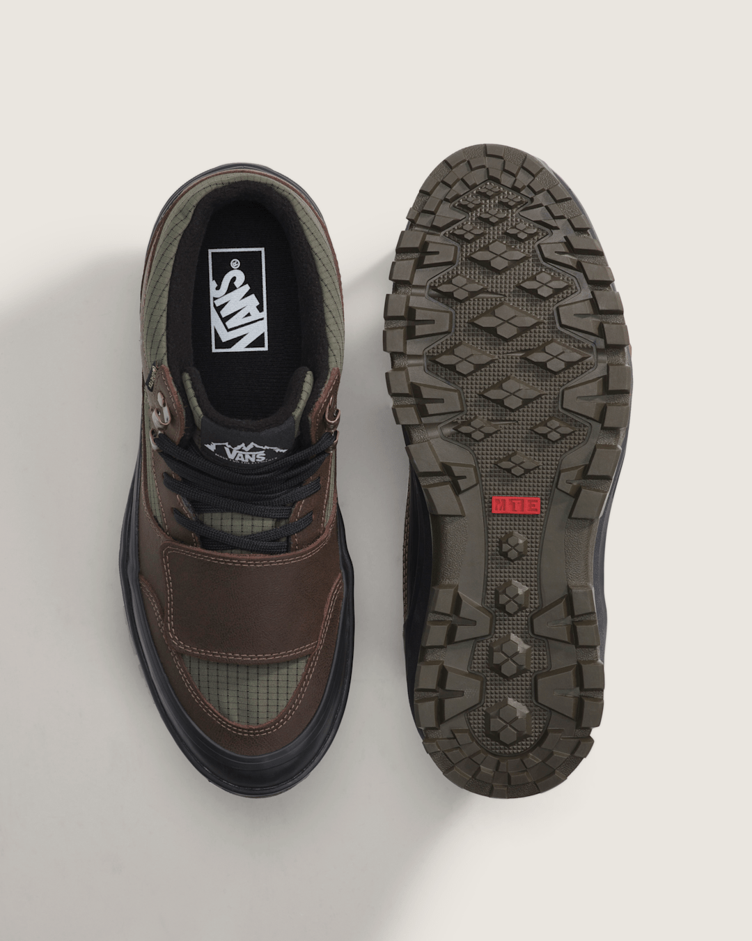 Vans Mountain Mid GORE-TEX Insulated Shoe in Dark Green / Dark Brown