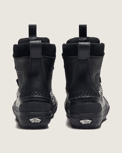 Vans Standard Mid Boa Waterproof Boot in Black
