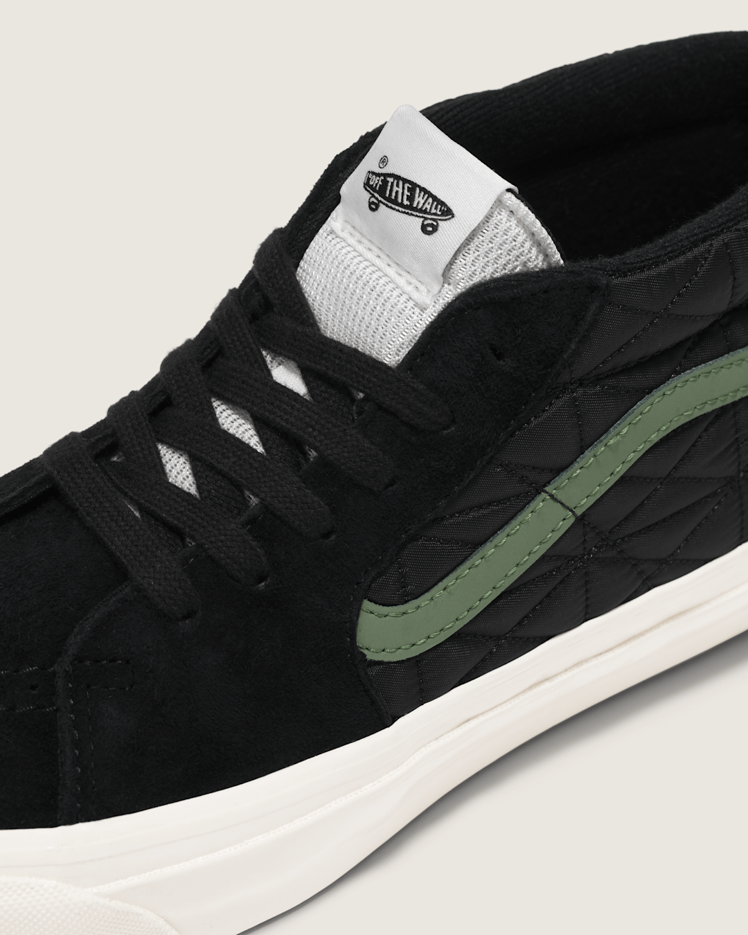 Vans Premium Sk8-Mid Shoe in Black / Green